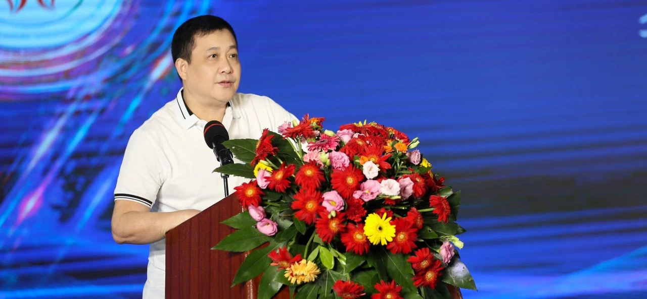 “華”彩人生，“酥”香永恒：魯振華的匠心傳奇